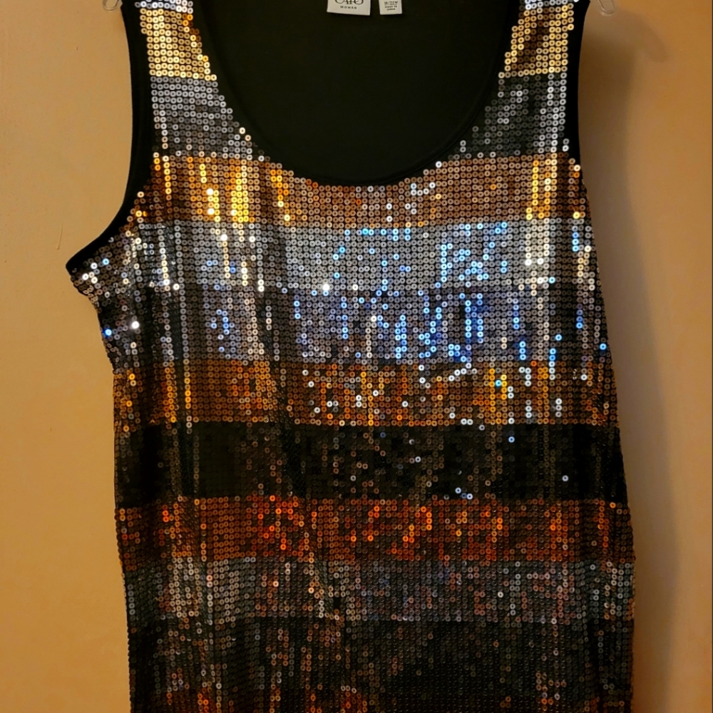 Sequin short sleeve dress up top